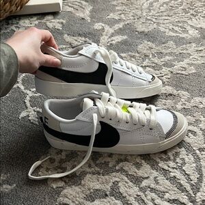 Nike Blazer Low 77 Sneakers NWOT